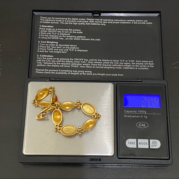 Vintage MONET Signed Coral Orange Cabochon Gold-tone Link Bracelet - Picture 6 of 12